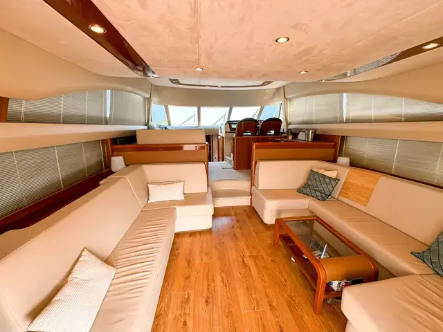 Prestige 58 flybridge