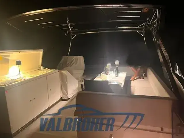 Ferretti Yachts Ferretti 670