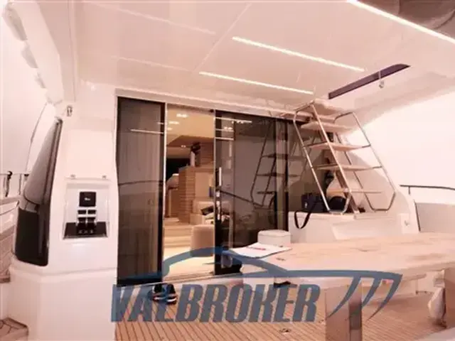 Ferretti Yachts Ferretti 670