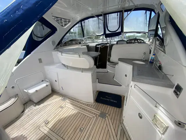 Regal 3760 Sportyacht