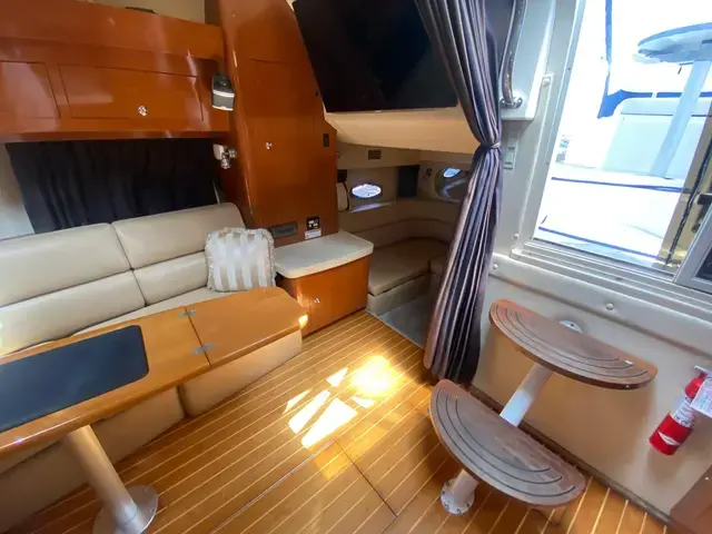 Regal 3760 Sportyacht