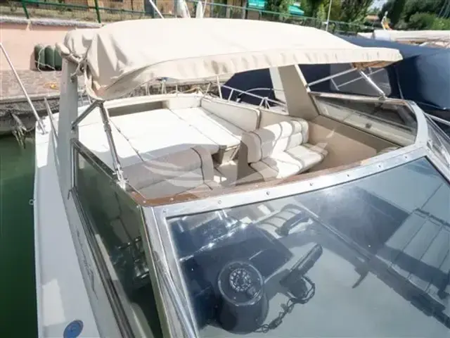 Riva Bravo 38