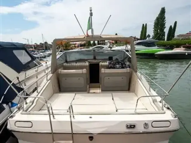 Riva Bravo 38