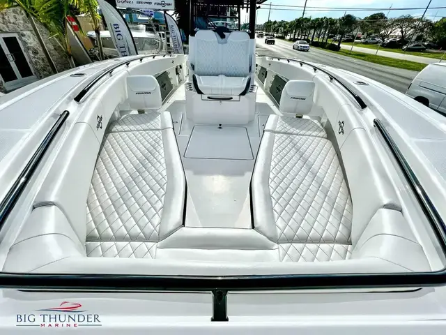 Fountain Powerboats 38