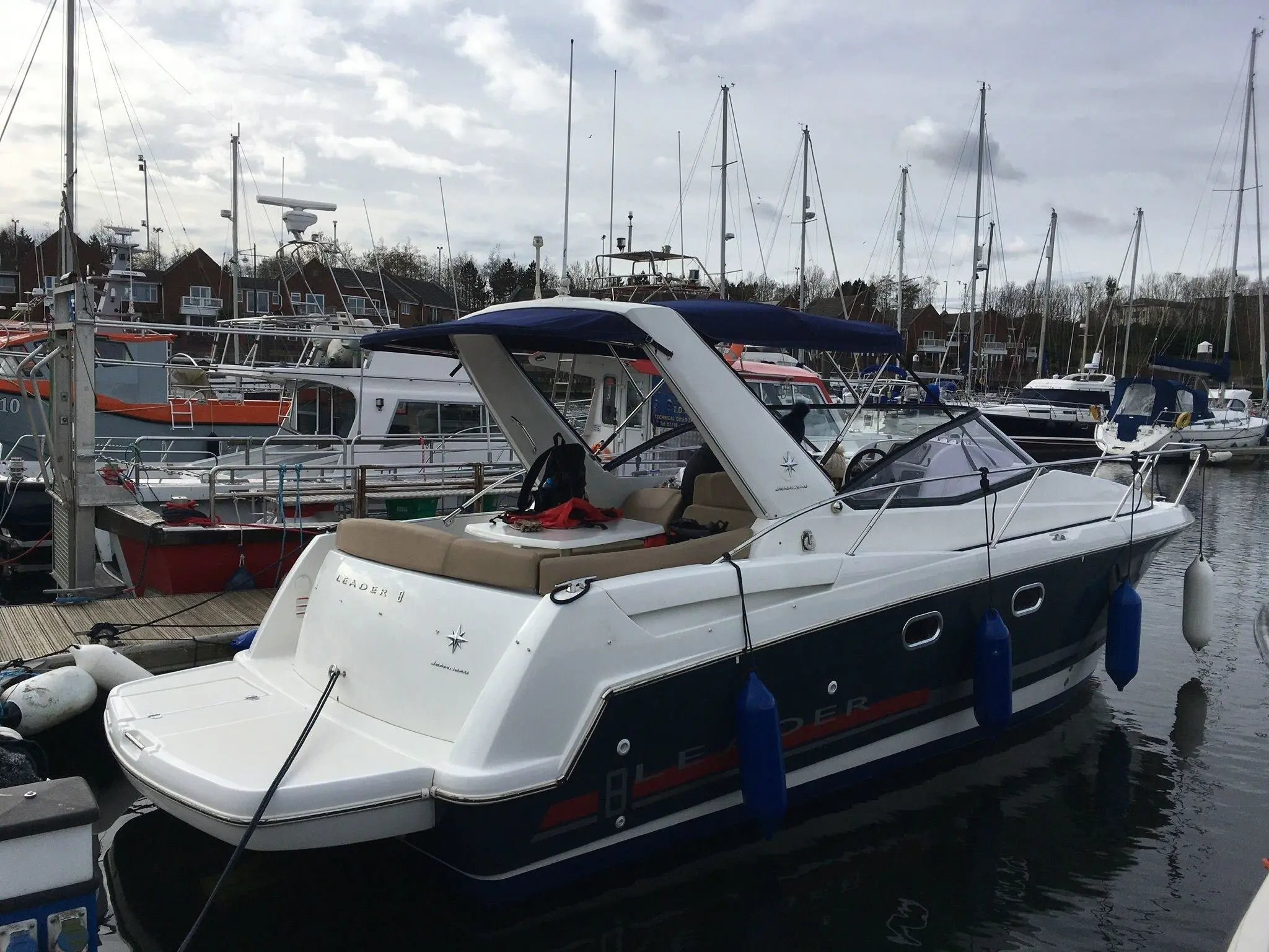 2014 Jeanneau leader 8