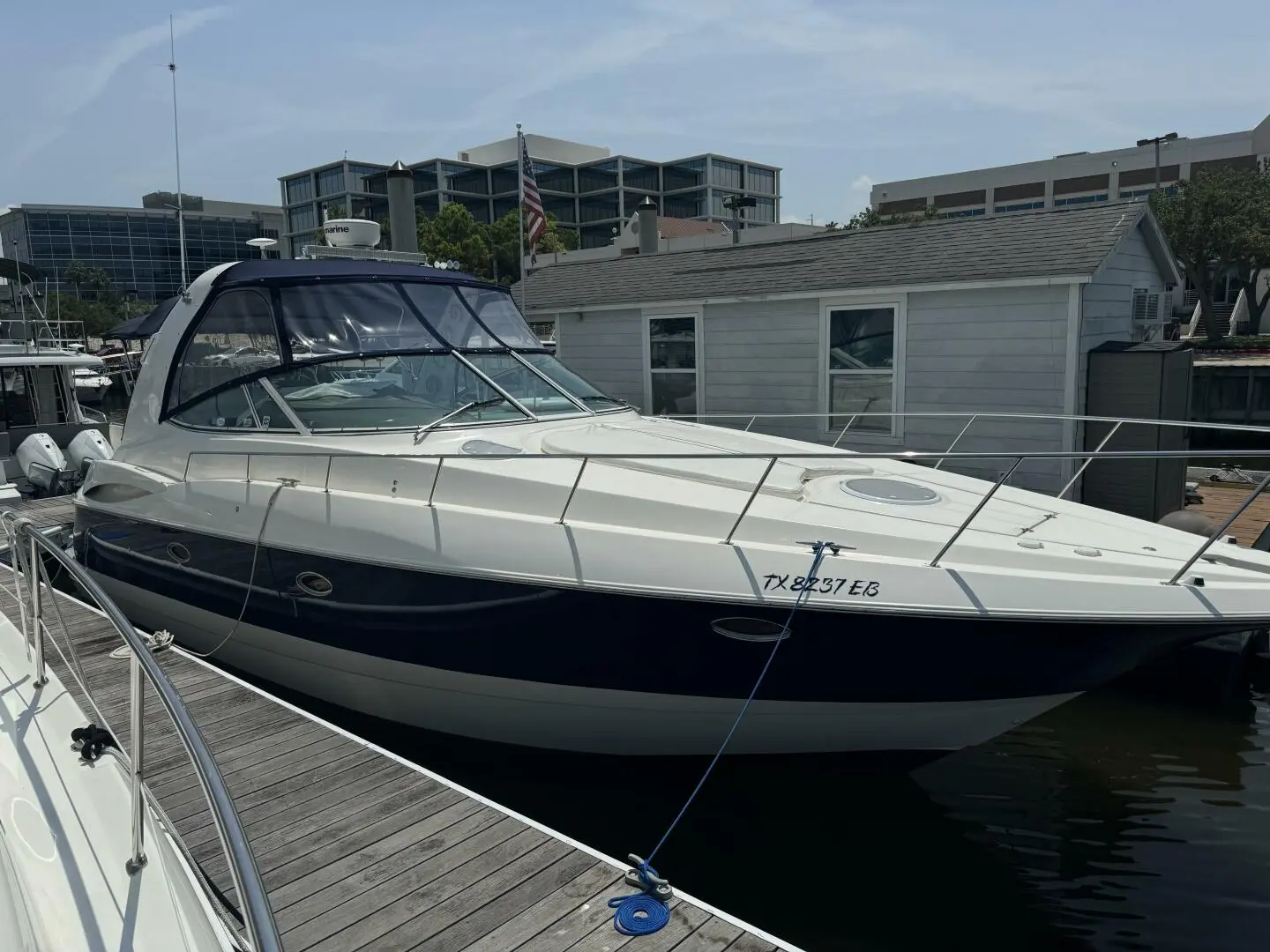 2006 Cruisers 370 express