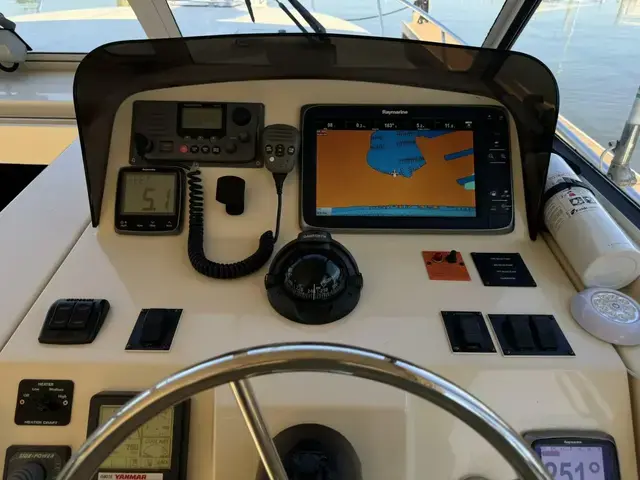 Mainship Boats 34 Pilot Hardtop