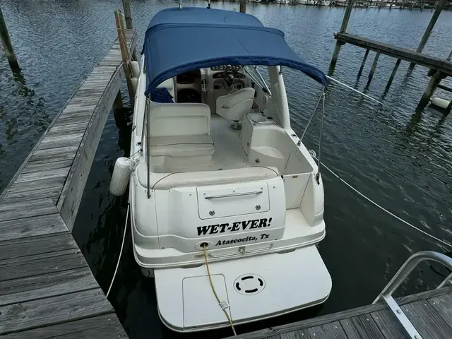 Sea Ray Sundancer 260