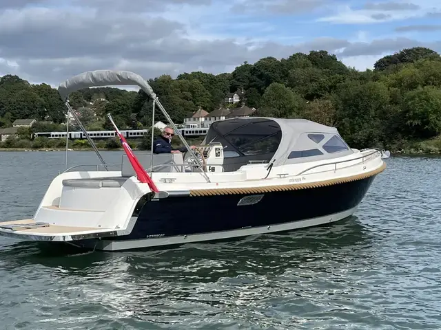 Interboat Intender 850