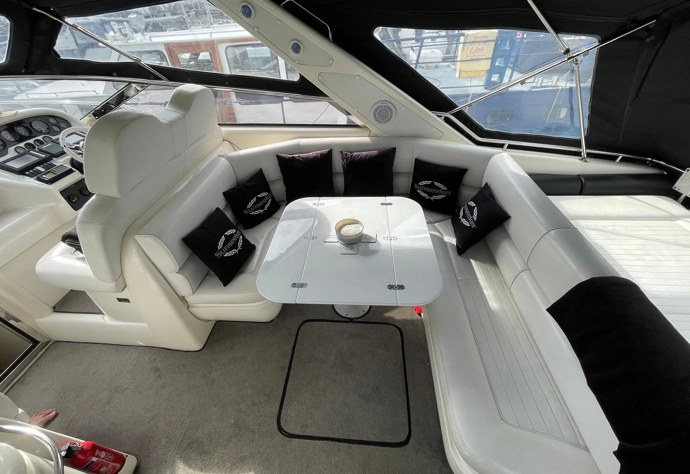 1995 Sunseeker mustique 42