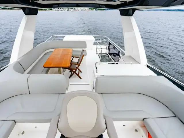 Absolute Navetta 52