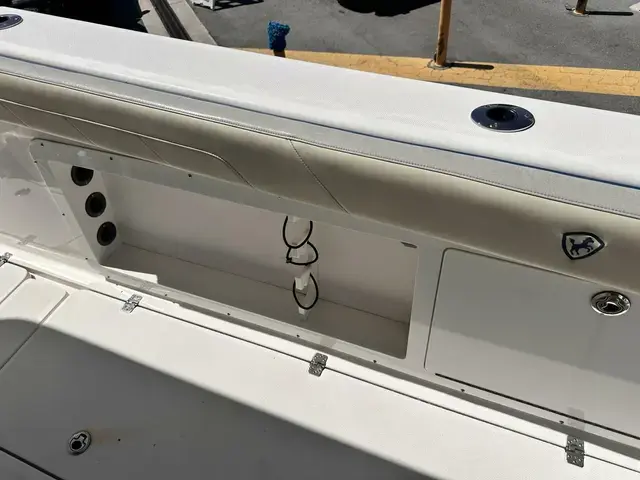 Century 3200 Center Console