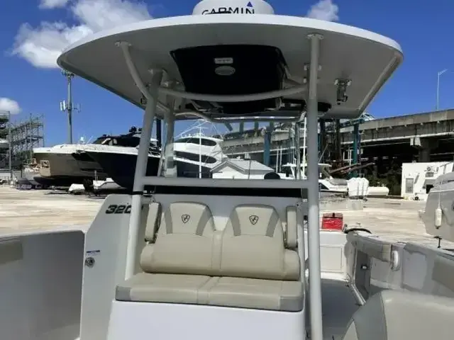 Century 3200 Center Console