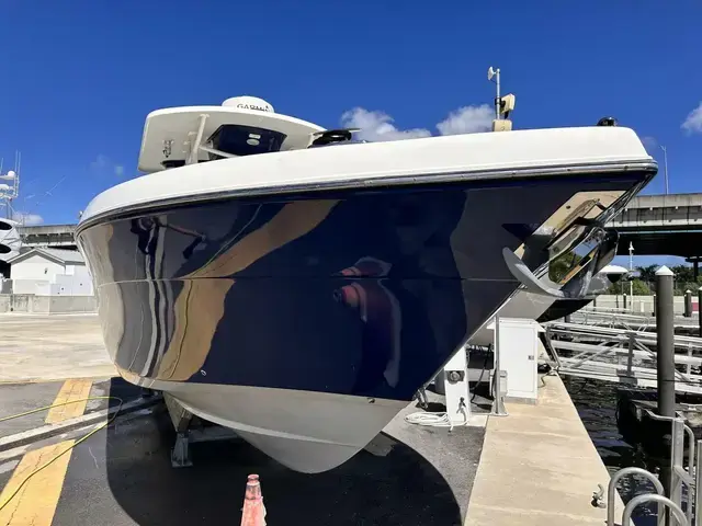 Century 3200 Center Console