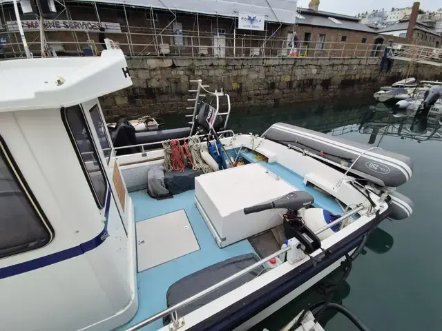 Hardy 24 Extended Wheelhouse