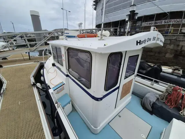 Hardy 24 Extended Wheelhouse