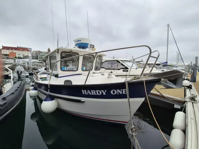 Hardy 24 Extended Wheelhouse