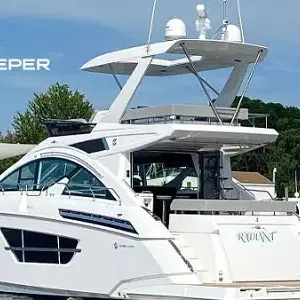 2022 Cruisers Yachts 60 Fly