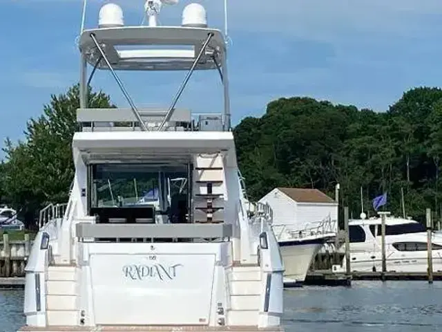 Cruisers Yachts 60 Fly