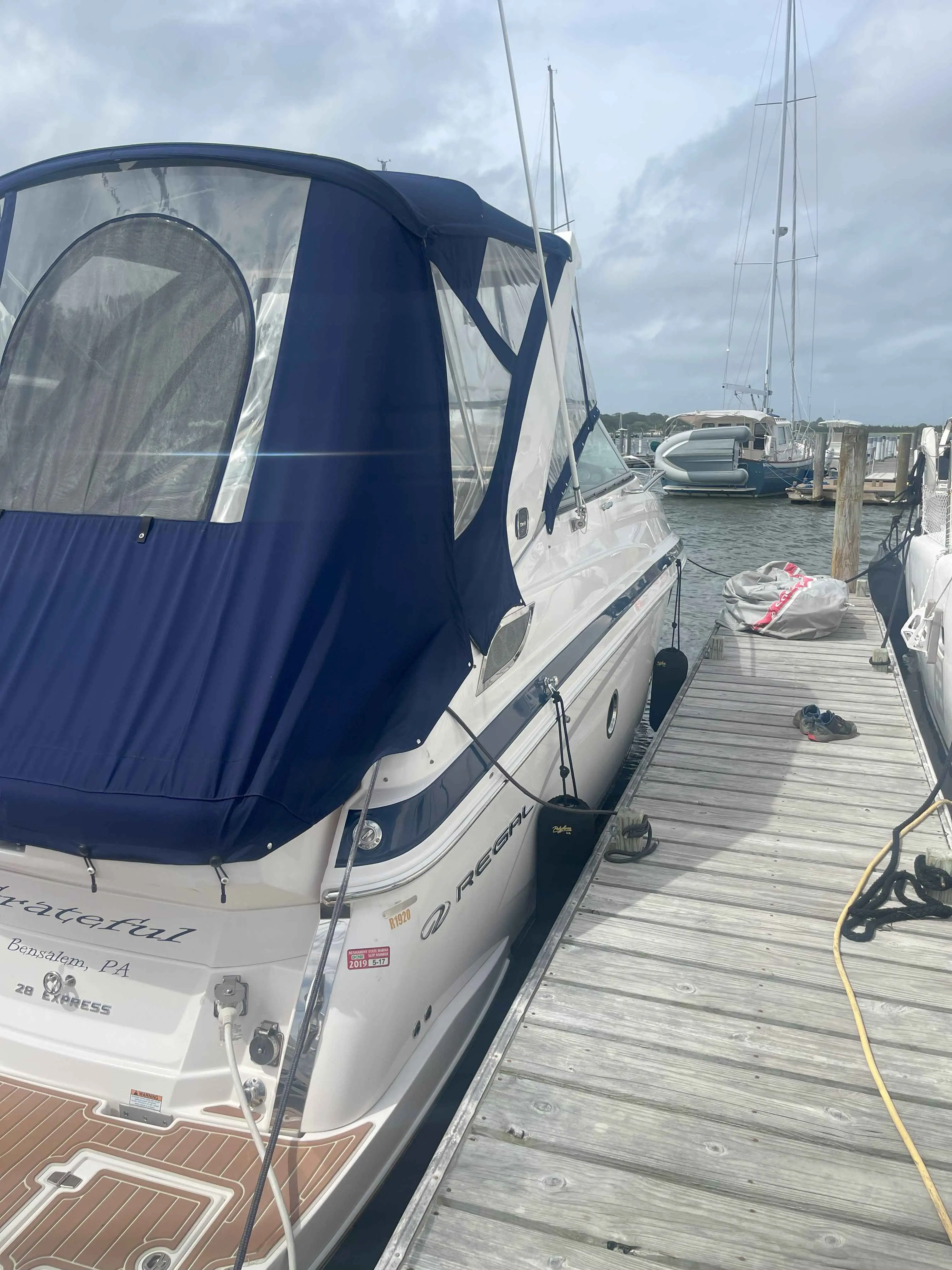 2019 Regal 28 express