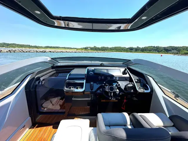 Fairline F Line 33