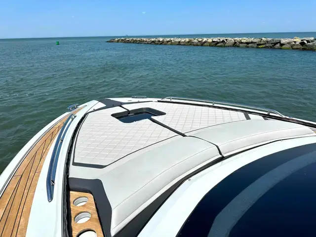 Fairline F Line 33