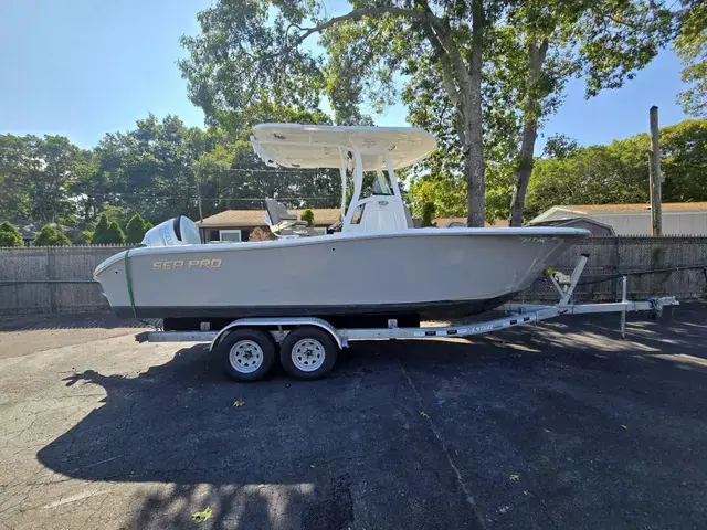 Sea Pro Boats 239 CC