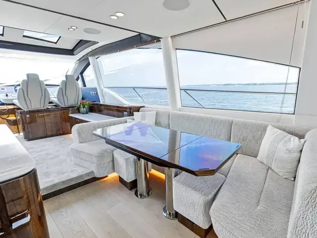 Fairline Phantom 65