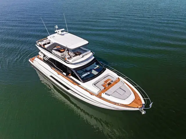 Fairline Squadron 68