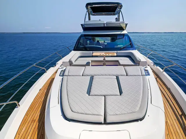 Fairline Squadron 68