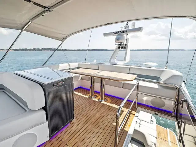 Fairline Phantom 65