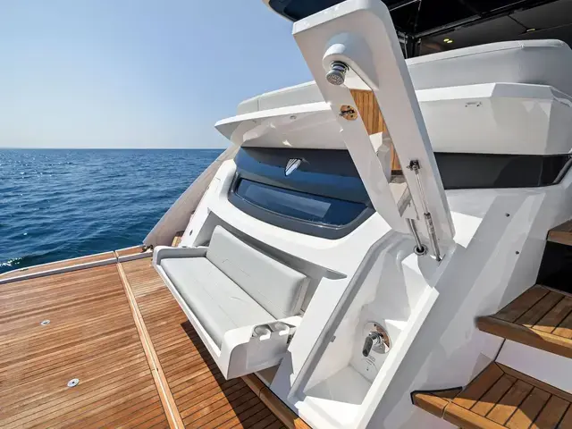 Fairline Squadron 68