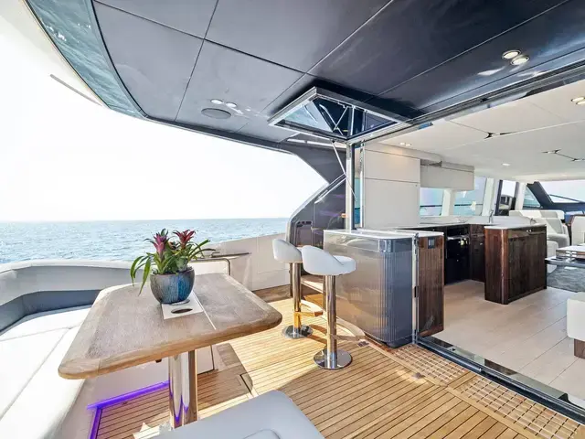 Fairline Squadron 68