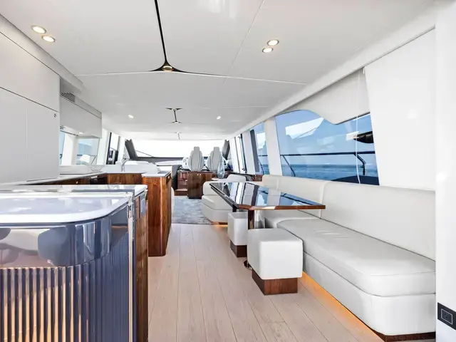 Fairline Squadron 68