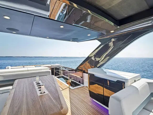 Fairline Squadron 68