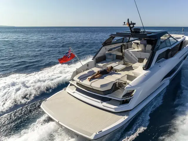 Sunseeker SUPERHAWK 55