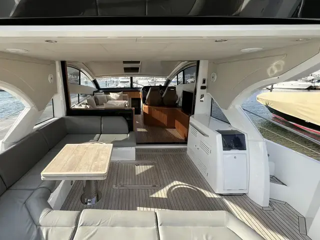 Sunseeker Predator 57