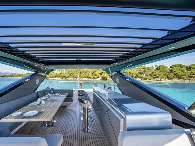 Sunseeker Yacht 88