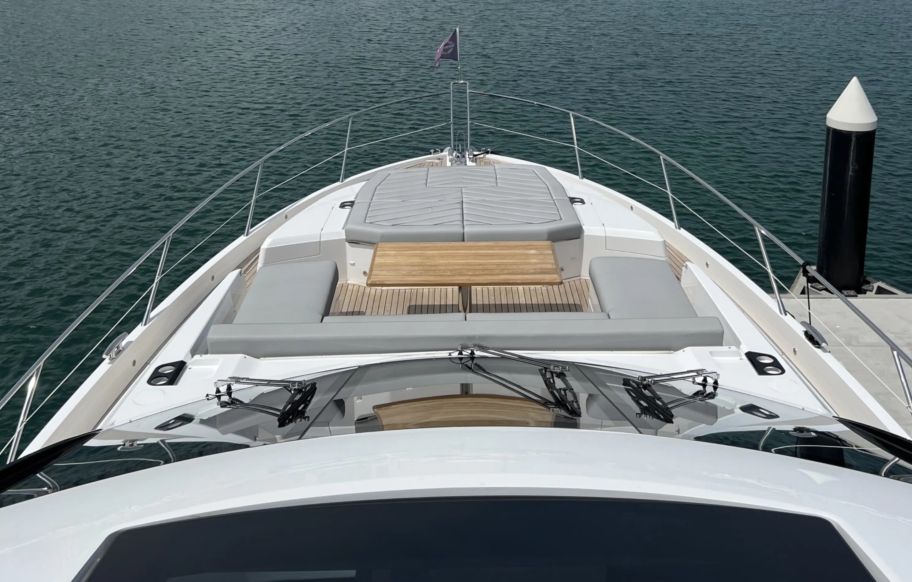 2023 Sunseeker sport yacht 74 xps