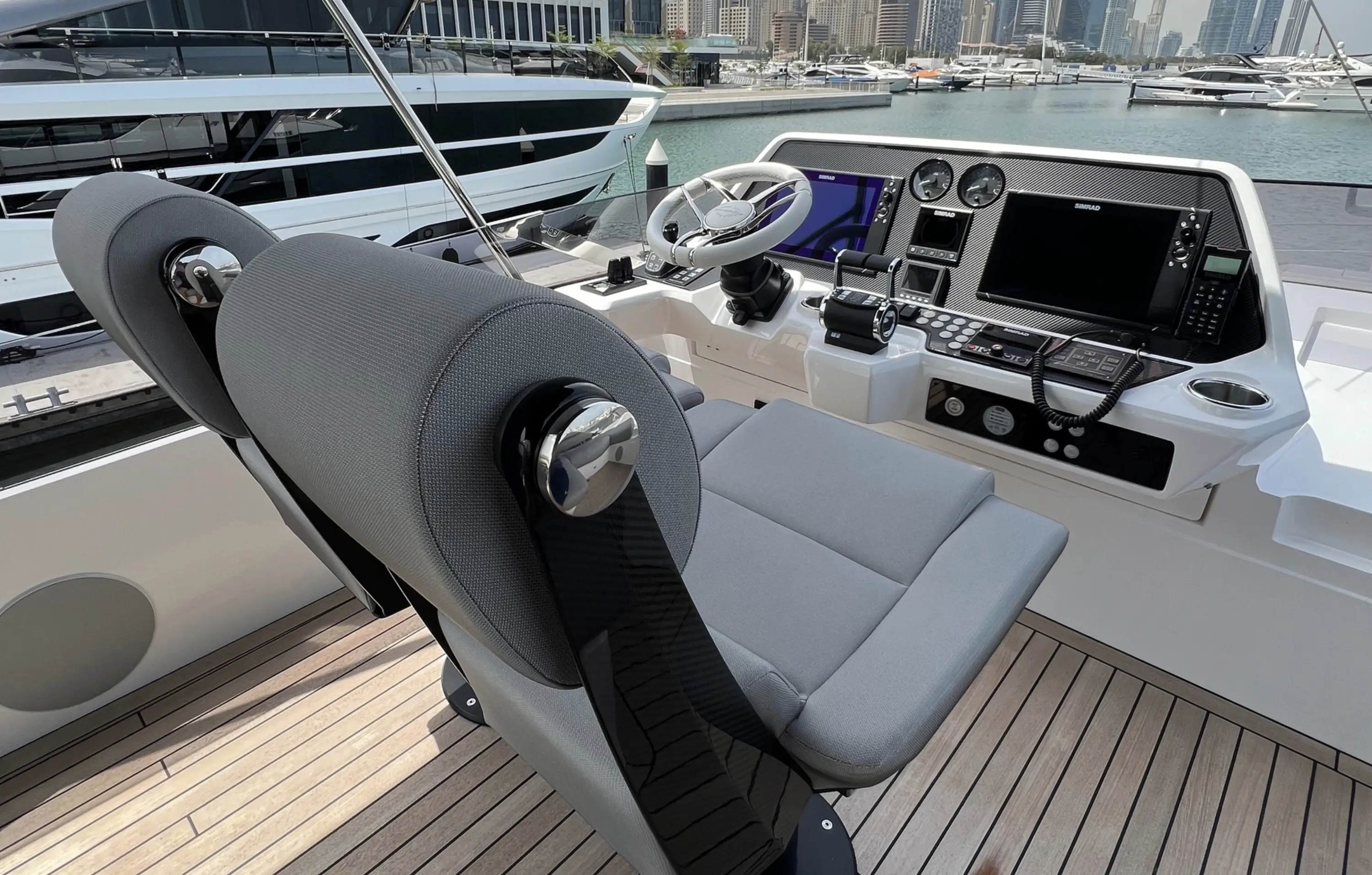 2023 Sunseeker sport yacht 74 xps