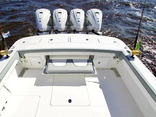 Regulator Boats 41 CC