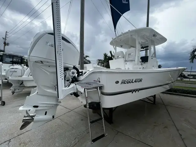 Regulator Boats 30xo