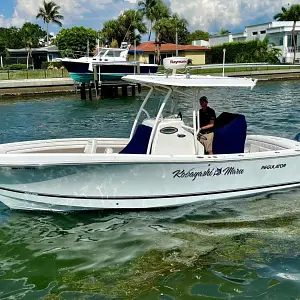 2016 Regulator Boats 25 CC