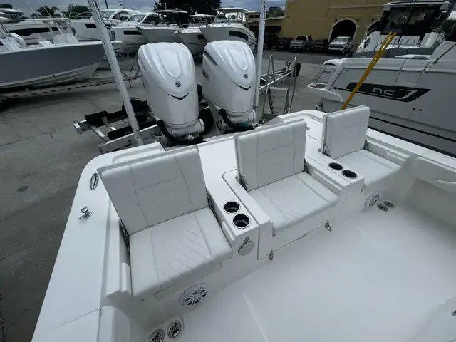 Regulator Boats 30xo