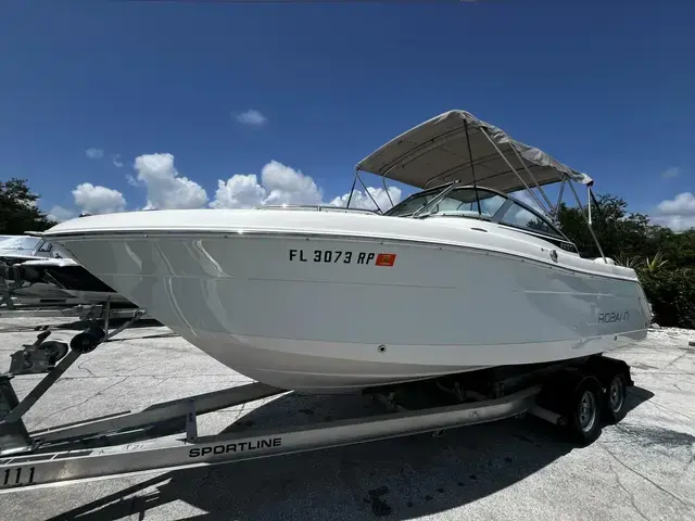 Robalo R227