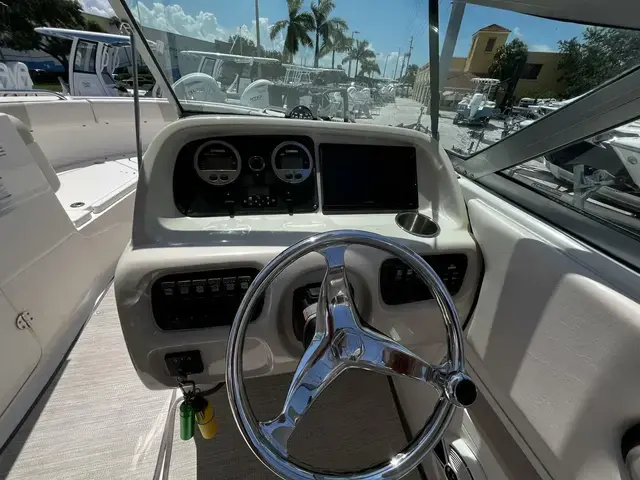 Robalo R227