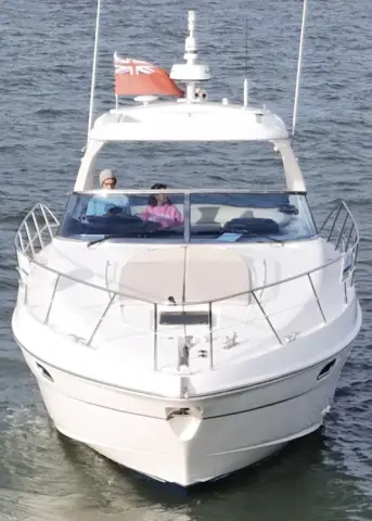 2002 Sealine s43