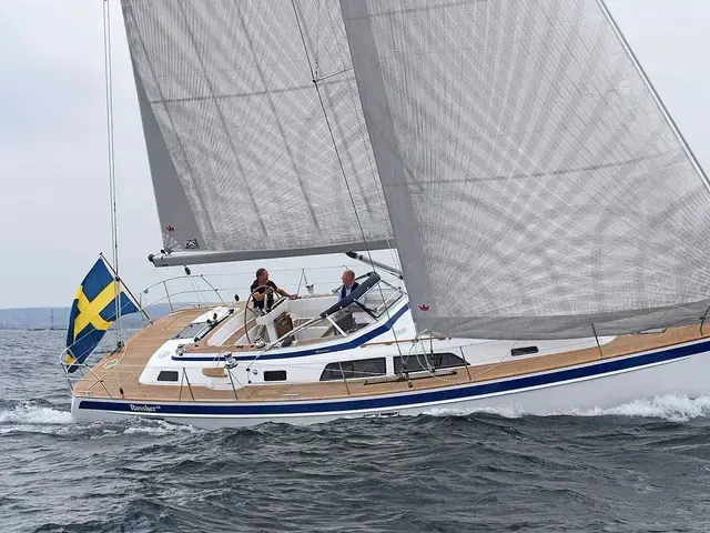 Hallberg-Rassy 44