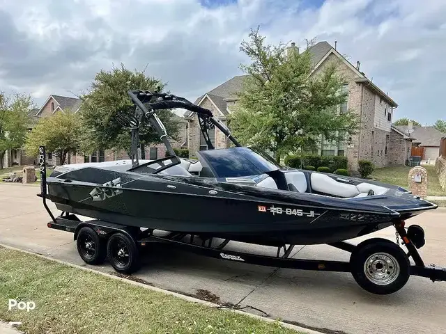 Axis Boats A22