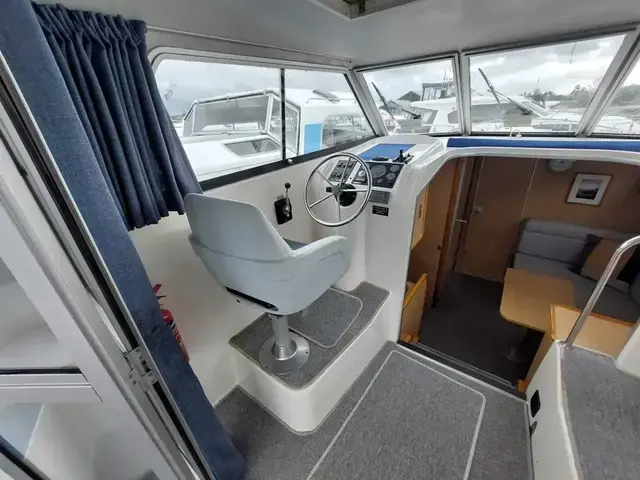 Broom Ocean 29